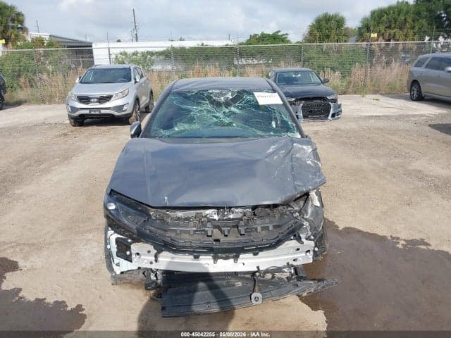 2025 TOYOTA CAMRY SE 6