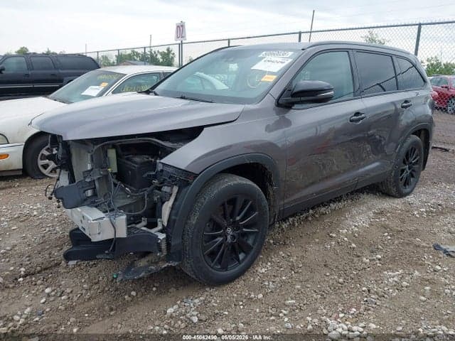 2019 TOYOTA HIGHLANDER SE 2