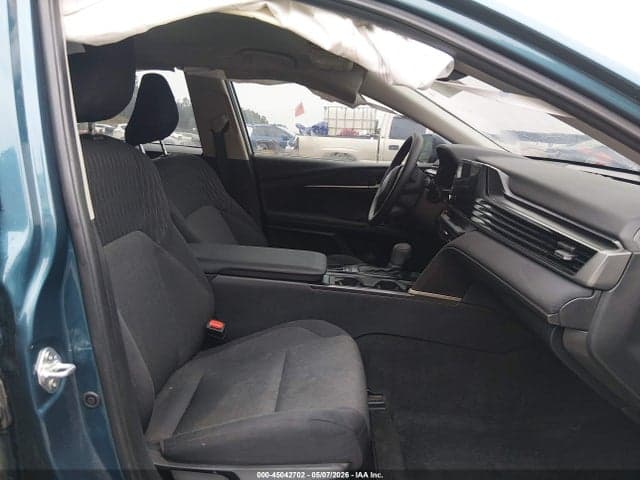2025 TOYOTA CAMRY LE 5