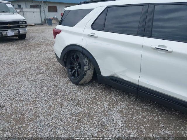 2022 FORD EXPLORER ST 18