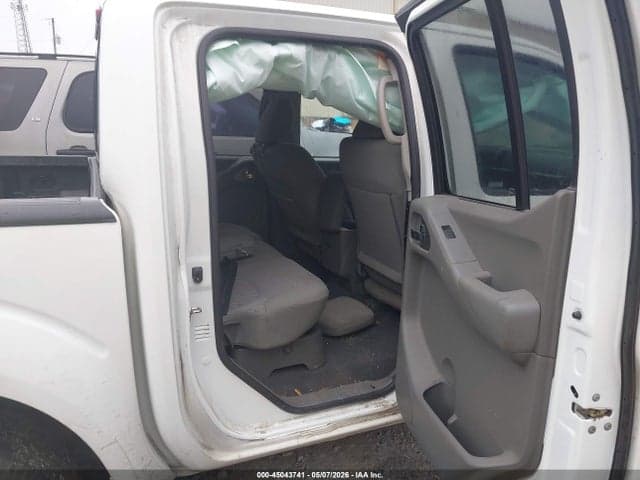2019 NISSAN FRONTIER SV 8