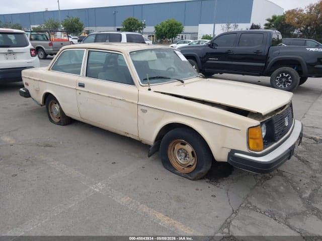 1977 VOLVO 242 DL