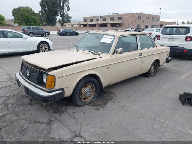 1977 VOLVO 242 DL 2