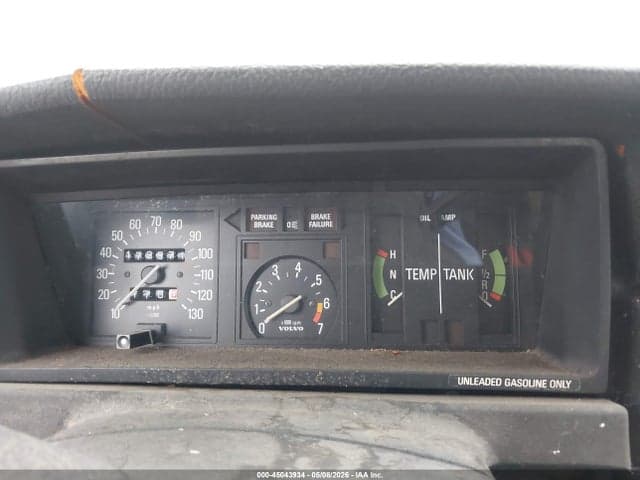 1977 VOLVO 242 DL 7