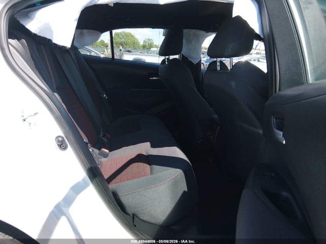 2026 TOYOTA COROLLA SE 8