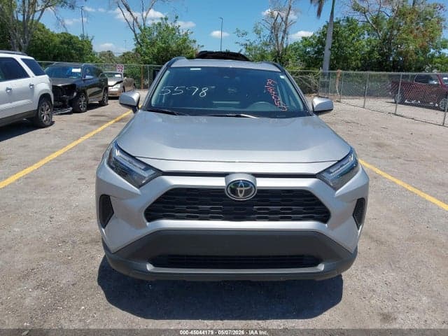 2025 TOYOTA RAV4 XLE 12