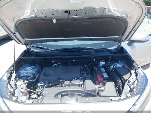 2025 TOYOTA RAV4 XLE 10