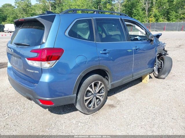 2024 SUBARU FORESTER LIMITED 4