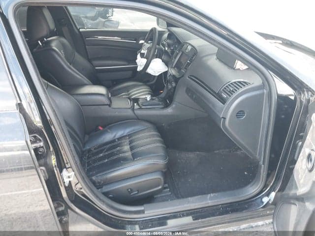 2023 CHRYSLER 300 300S 5