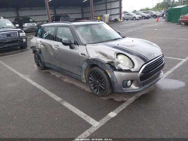2017 MINI CLUBMAN COOPER