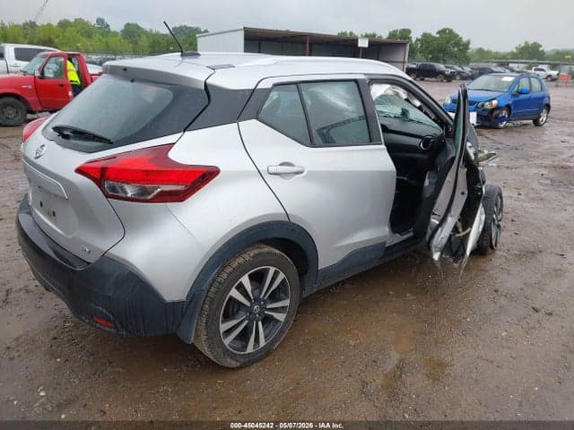 2019 NISSAN KICKS SV 4