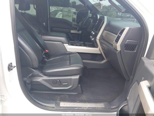2022 FORD F-450 LARIAT 6