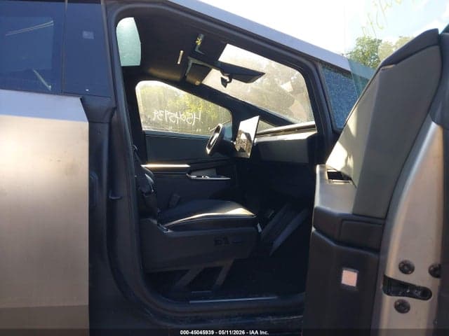 2024 TESLA CYBERTRUCK ALL-WHEEL DRIVE 5