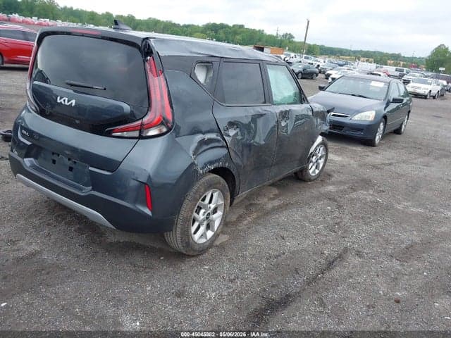 2025 KIA SOUL LX 4