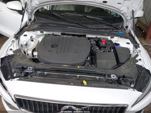 2022 VOLVO S60 B5 INSCRIPTION 10