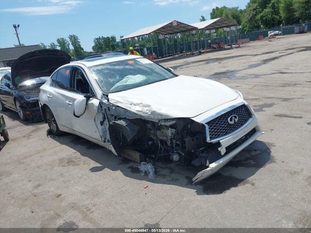 2022 INFINITI Q50 LUXE AWD
