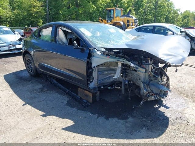 2026 TESLA MODEL 3 1