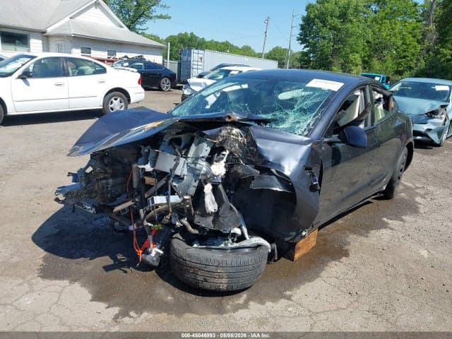 2026 TESLA MODEL 3 6