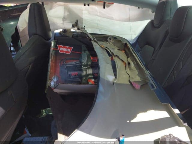 2026 TESLA MODEL 3 8