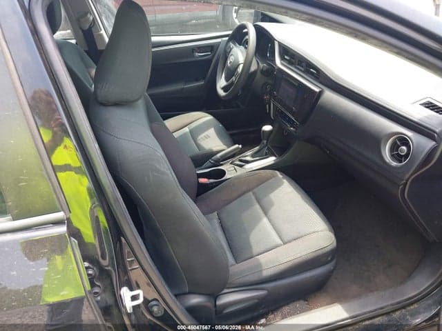 2019 TOYOTA COROLLA LE 5