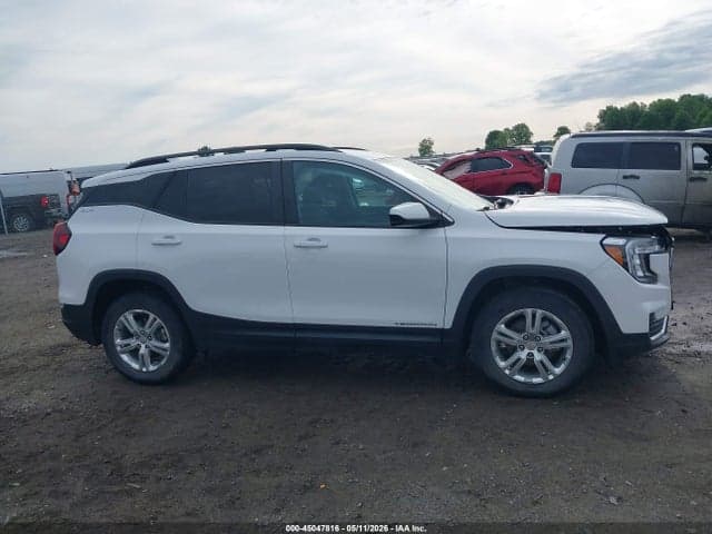 2022 GMC TERRAIN SLE 13