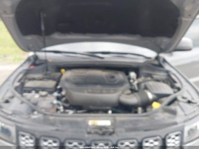 2021 JEEP GRAND CHEROKEE LAREDO X 4X2 10