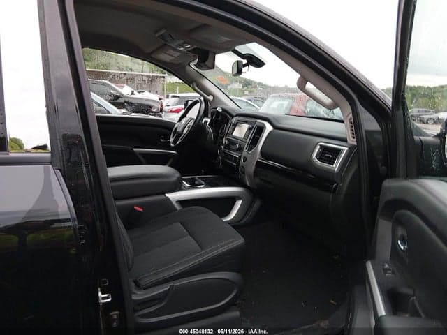 2017 NISSAN TITAN SV 5