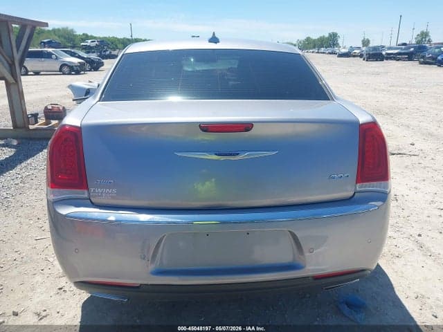 2018 CHRYSLER 300 LIMITED AWD 16