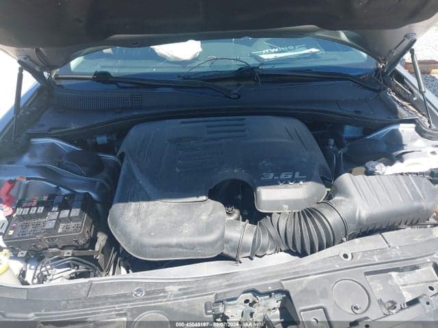 2018 CHRYSLER 300 LIMITED AWD 10