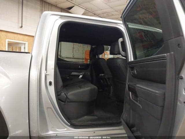 2025 TOYOTA TUNDRA SR5 8
