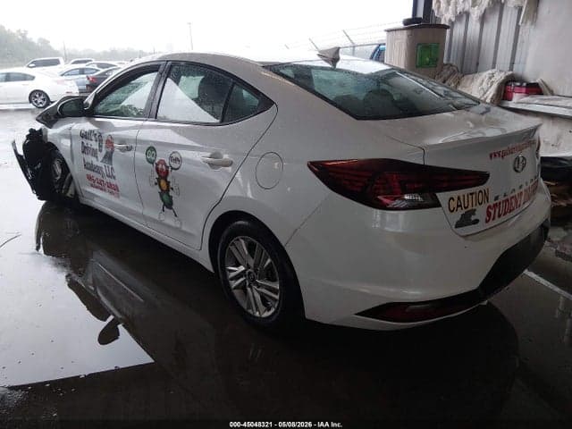 2020 HYUNDAI ELANTRA SEL 3