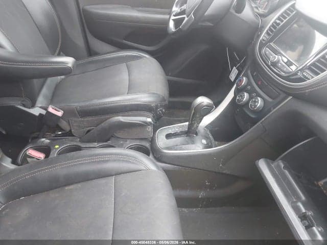 2019 CHEVROLET TRAX LT 5