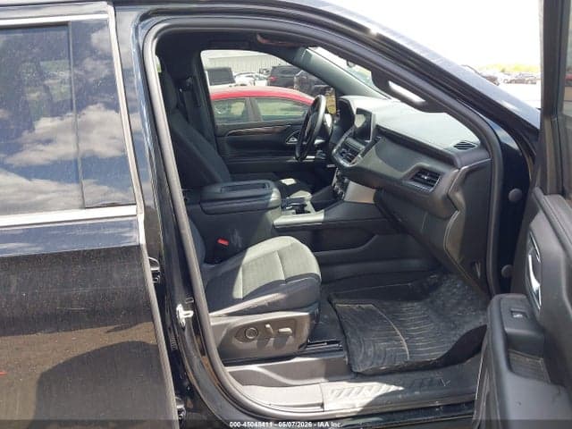 2023 GMC YUKON XL 4WD SLE 5