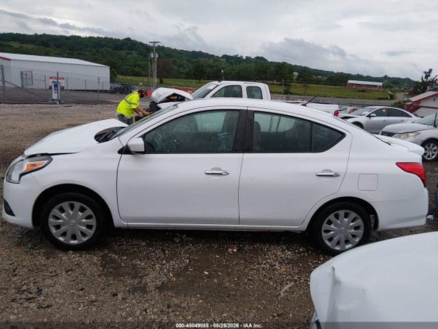 2018 NISSAN VERSA 1.6 SV 14