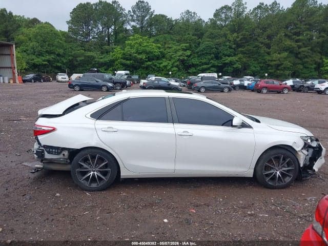 2017 TOYOTA CAMRY XSE 14