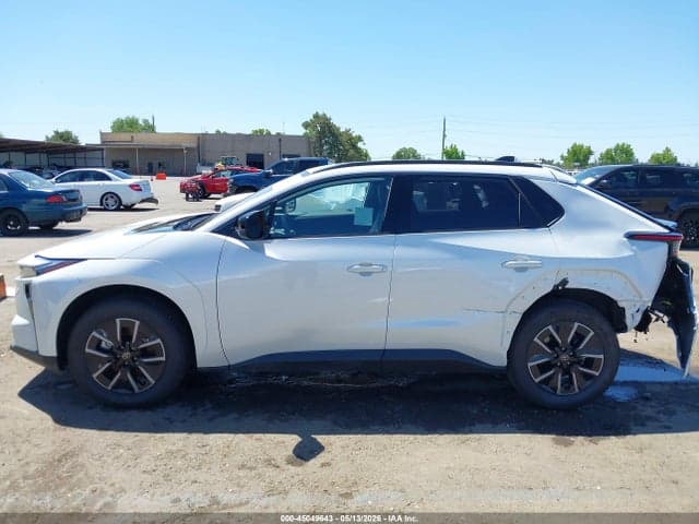2026 TOYOTA BZ XLE 15