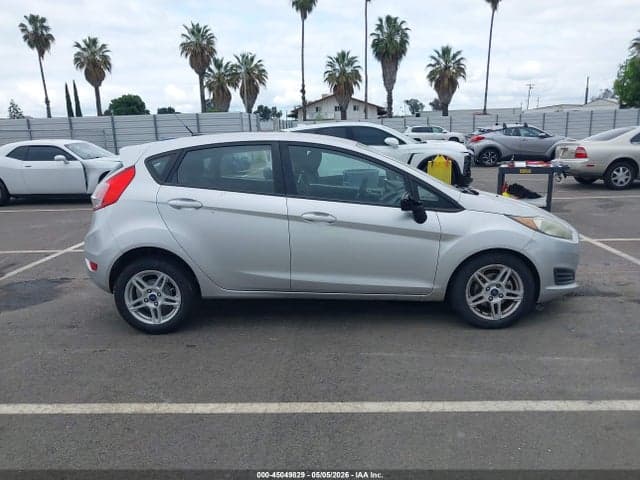 2017 FORD FIESTA SE 13
