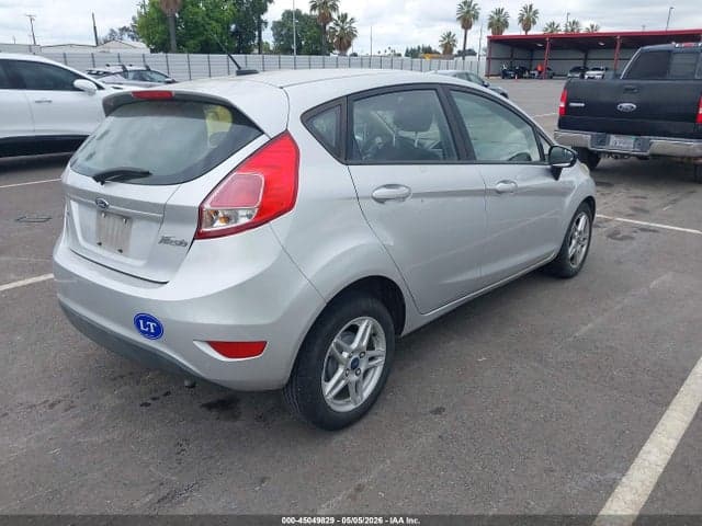 2017 FORD FIESTA SE 4