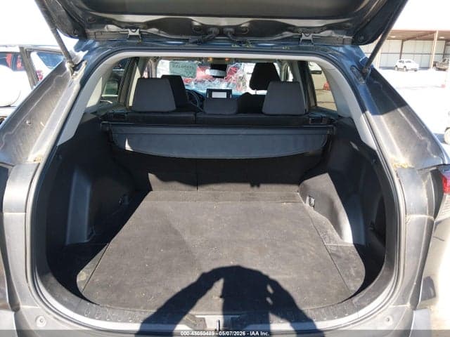 2020 TOYOTA RAV4 XLE 19