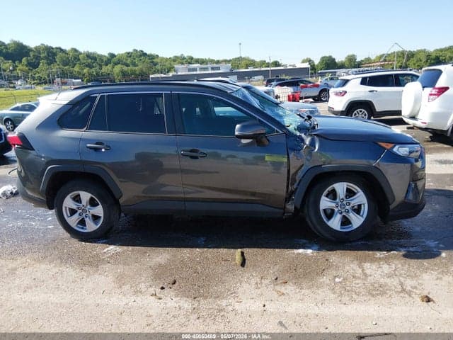 2020 TOYOTA RAV4 XLE 6