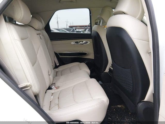 2022 GENESIS GV70 2.5T 8