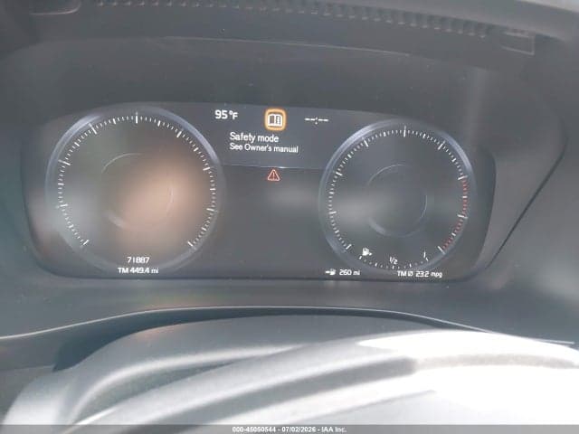 2022 VOLVO XC40 T4 MOMENTUM 7