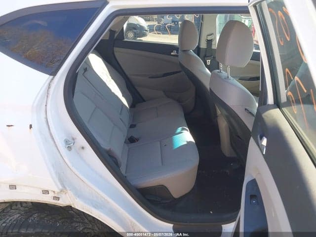 2020 HYUNDAI TUCSON SE 8