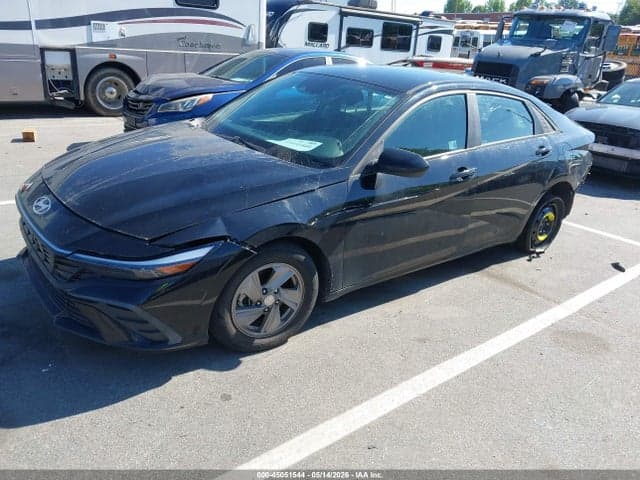 2024 HYUNDAI ELANTRA SE 2