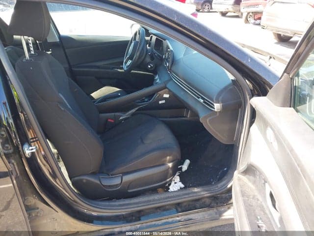 2024 HYUNDAI ELANTRA SE 5