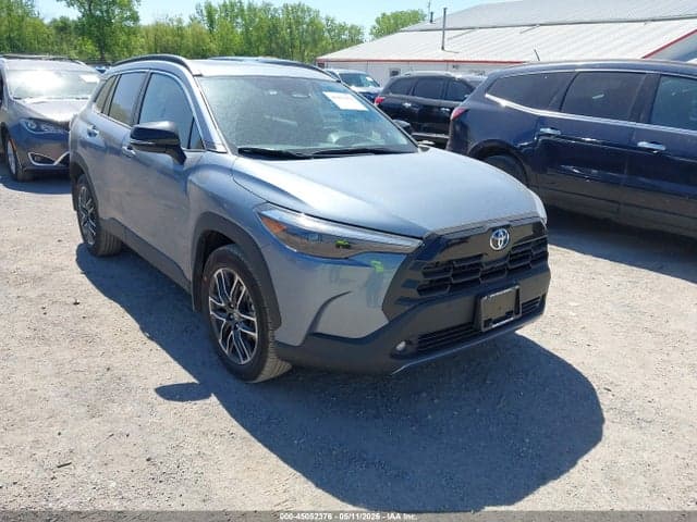 2026 TOYOTA COROLLA CROSS XLE