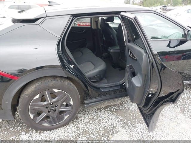 2025 KIA EV6 LIGHT LONG RANGE RWD 8