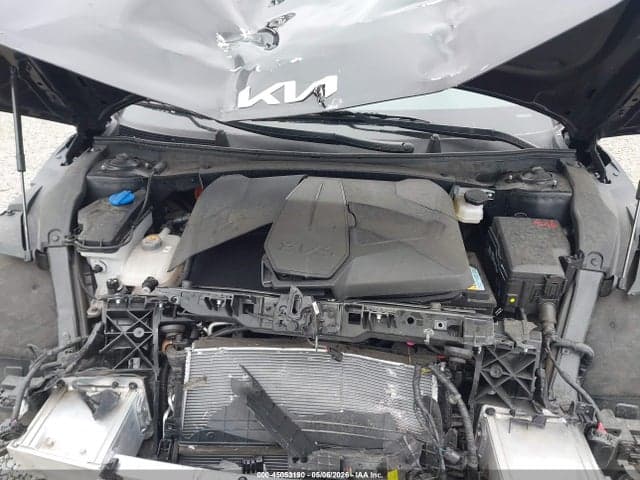 2025 KIA EV6 LIGHT LONG RANGE RWD 10