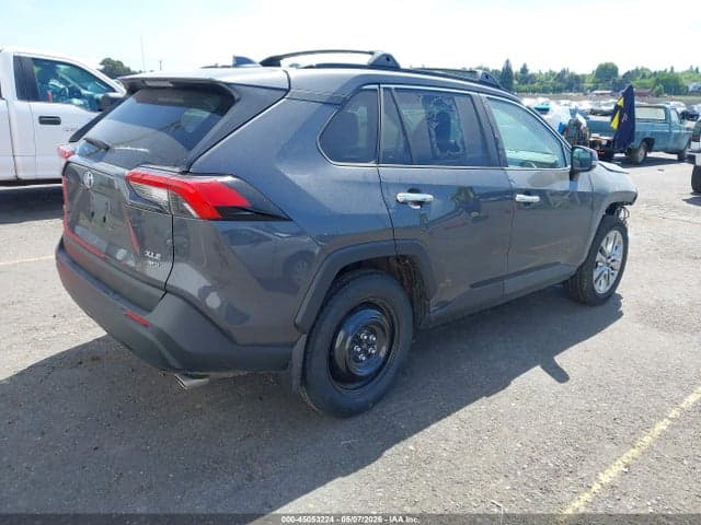 2025 TOYOTA RAV4 XLE PREMIUM 4