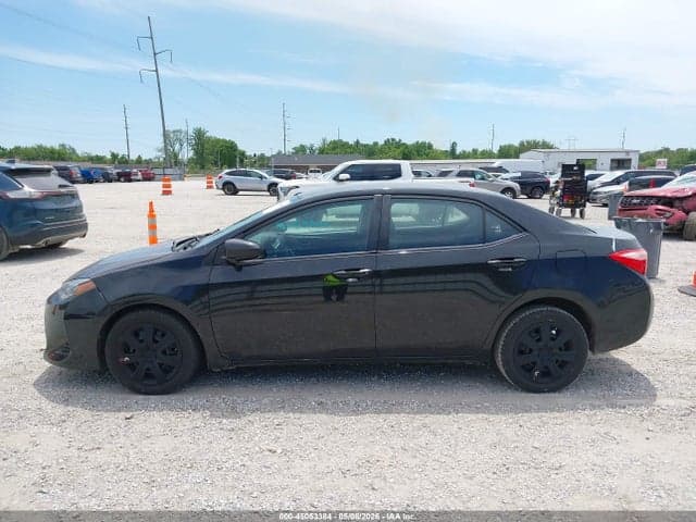 2018 TOYOTA COROLLA LE 14
